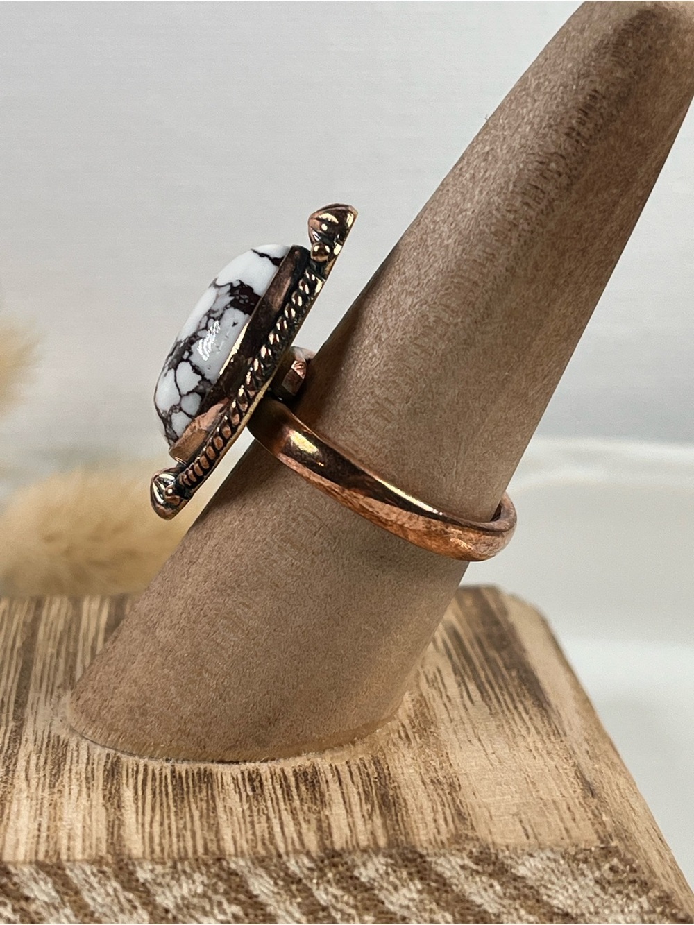 Solid Copper Wild Horse Magnesite Gemstone Ring Size 8.25 Adjustable - Picture 3 of 9